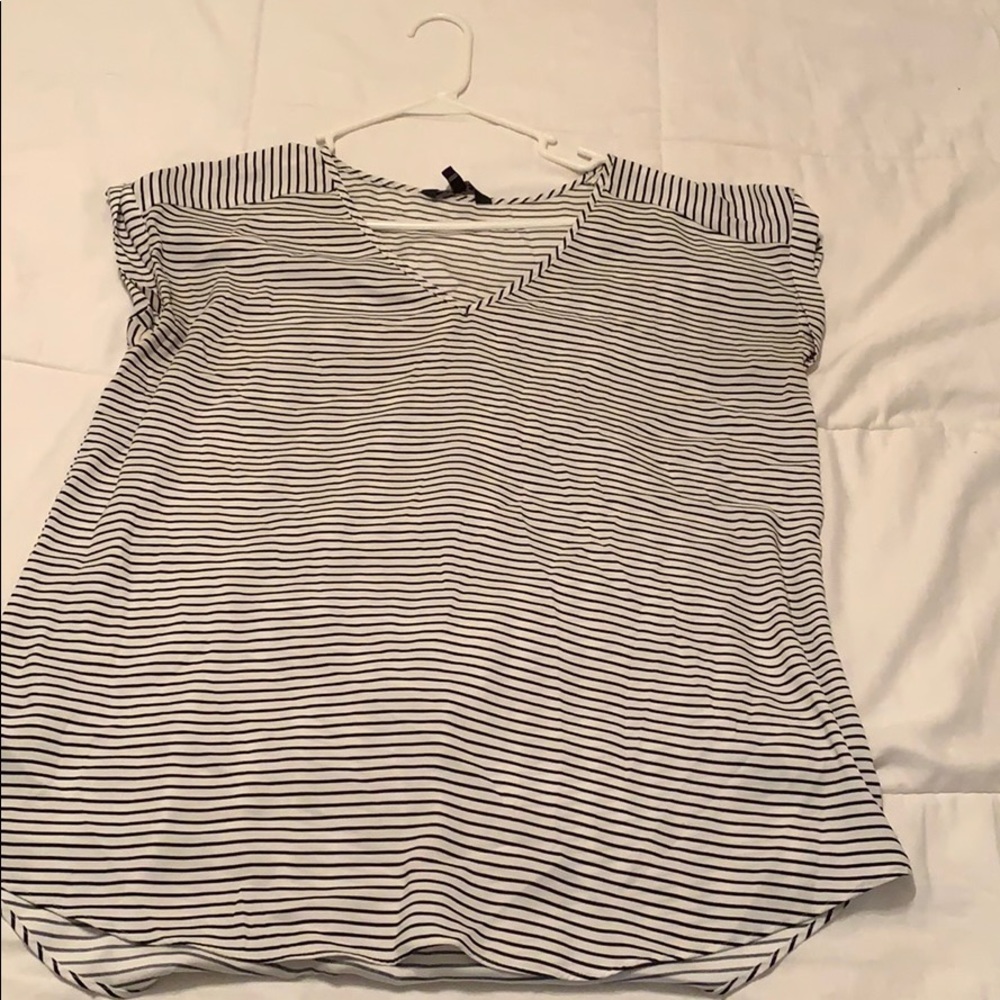 Sleeveless blouse